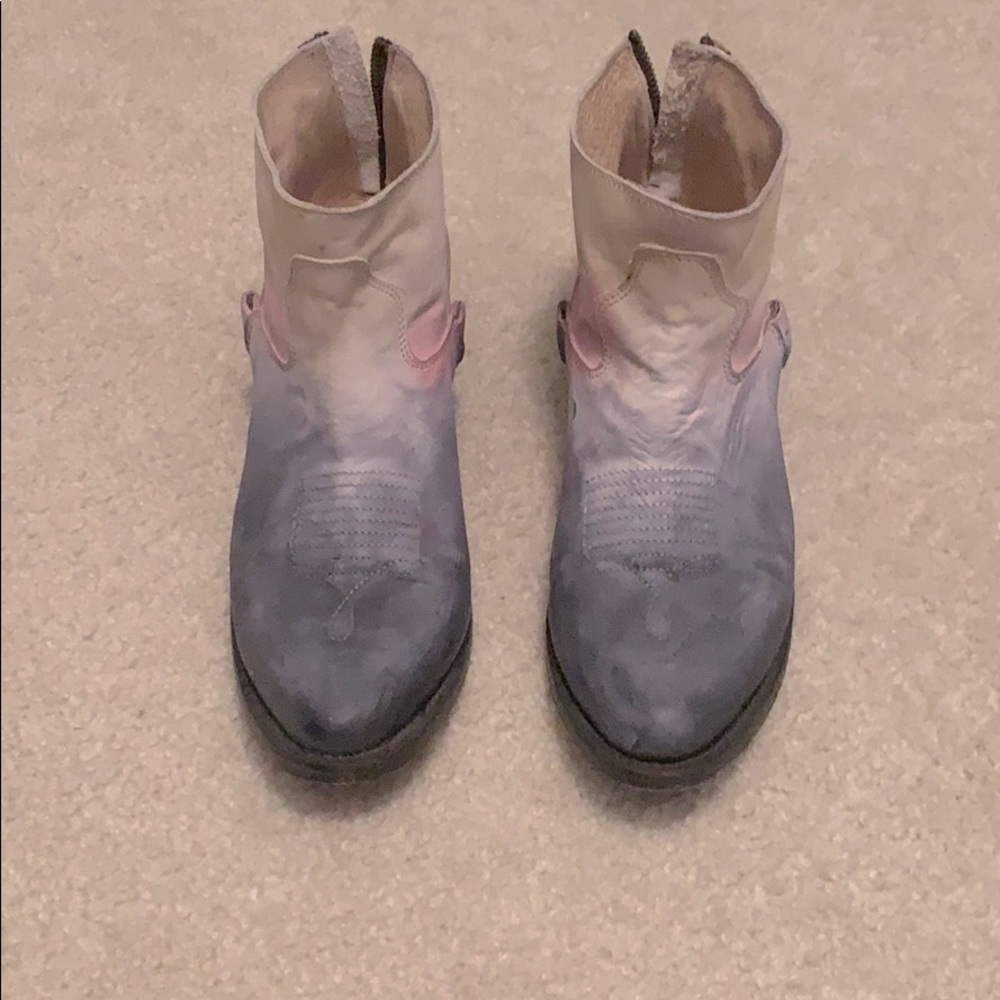 Free bird booties